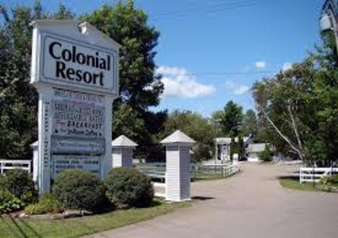 Colonial Resort-1000Islands Gananoque Dış mekan fotoğraf