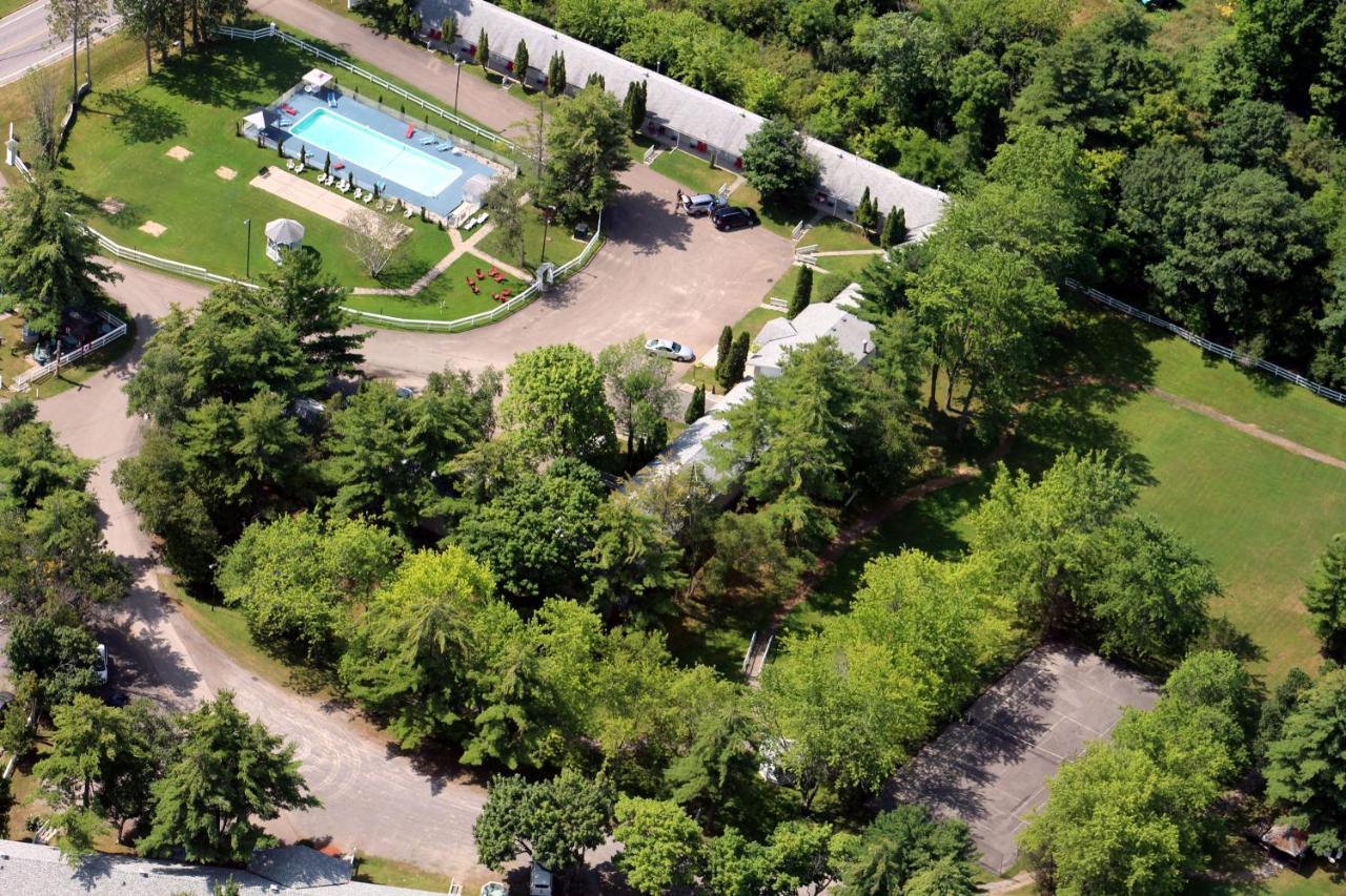 Colonial Resort-1000Islands Gananoque Dış mekan fotoğraf